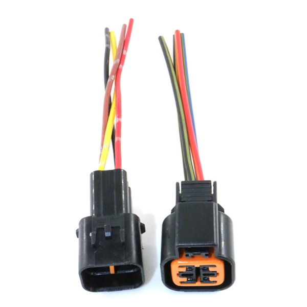 Portable power distribution box and power meter