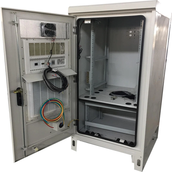 Julian OTDR is looking for fiber optic cables