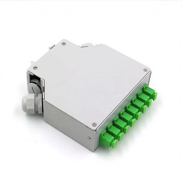 What do the two LEDs on the optical port of the switch represent 