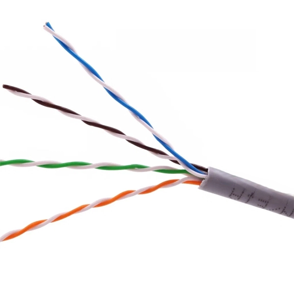 How many circuits are ideal for a data center power distribution box  - E-Motional Optics & Connectivity