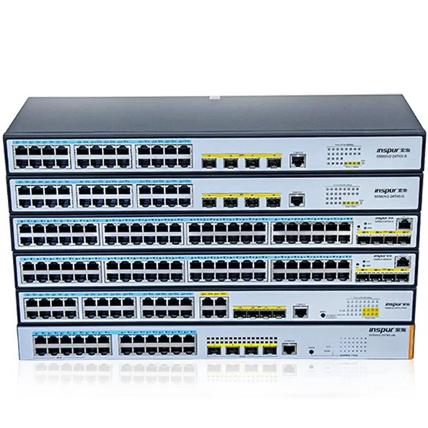 Dual-power optical port switch