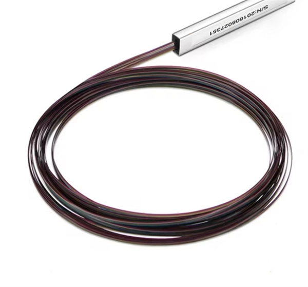 Czech distributor fiber optic terminal box 4 cores - E-Motional Optics & Connectivity